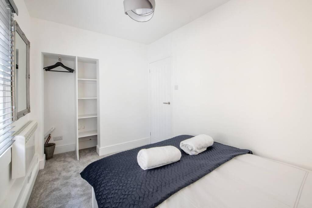 2 Bed City Centre Apartment 1 Min From Bath Abbey Экстерьер фото